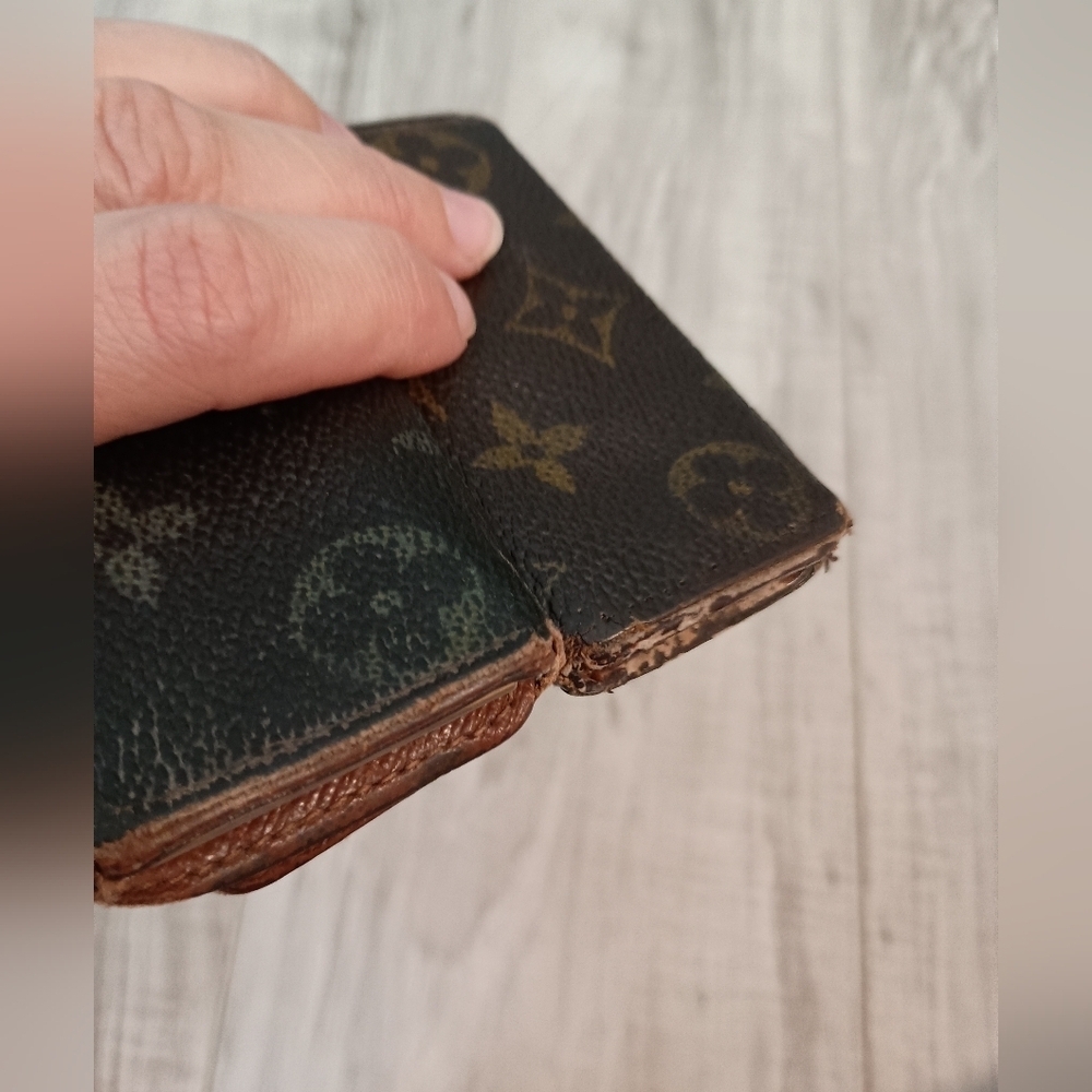 Authentic Louis Vuitton Monogram 2 Key Case Holders 4 Key - Picture 5 of 13